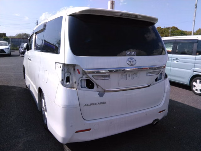 TOYOTA ALPHARD