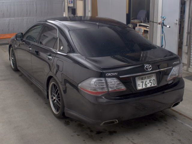 TOYOTA CROWN