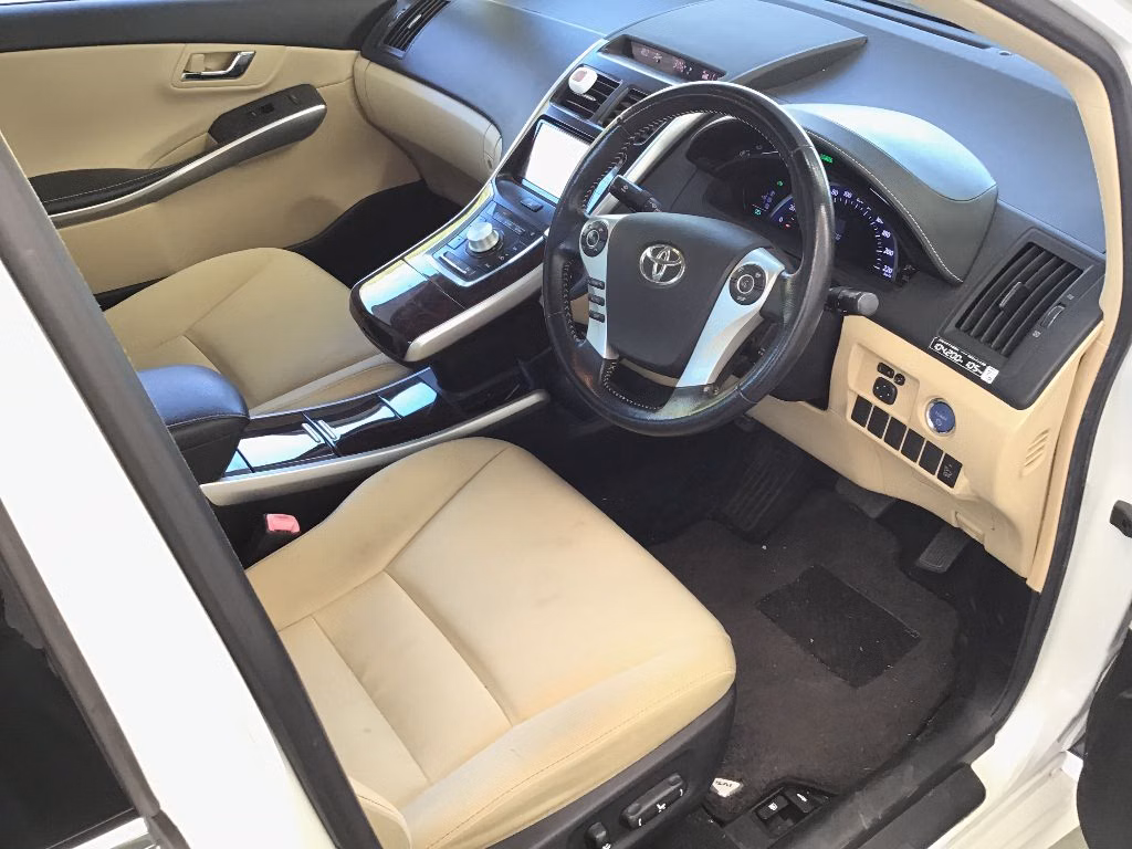 TOYOTA SAI