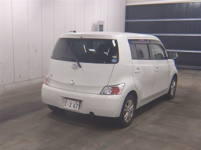 TOYOTA BB