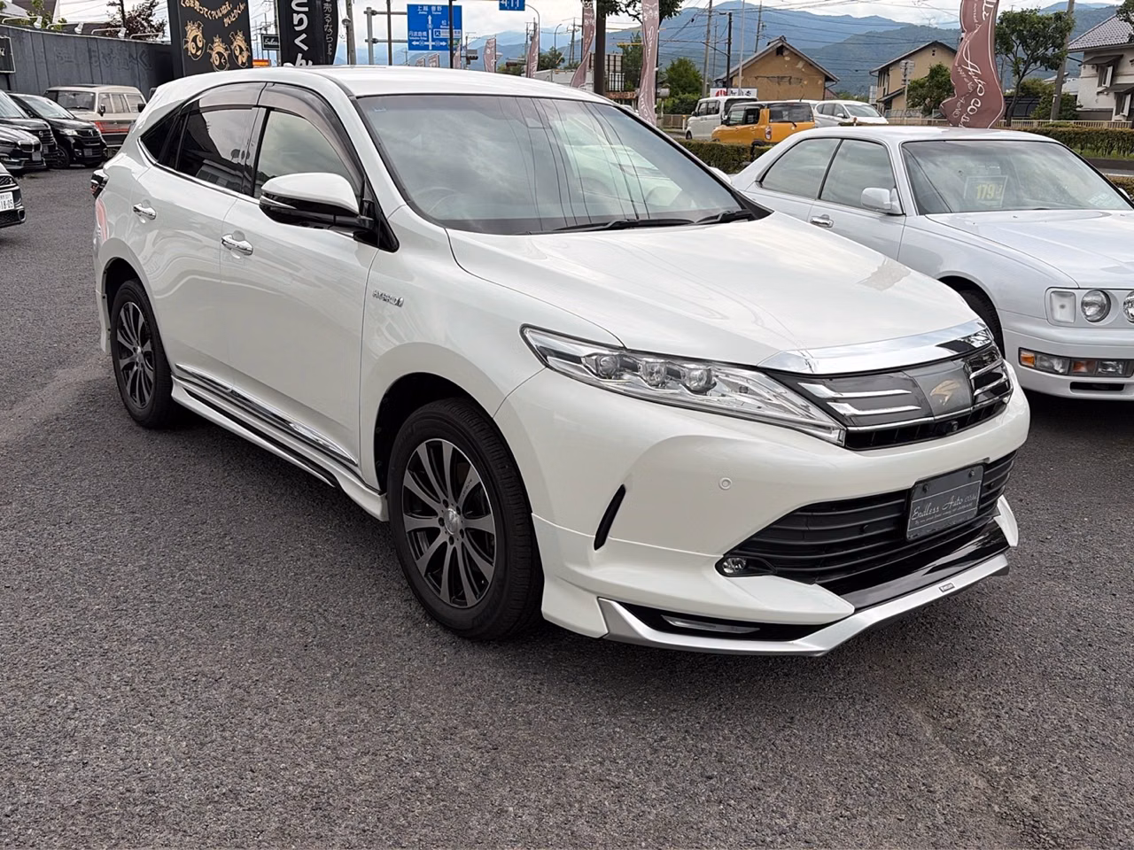 TOYOTA HARRIER