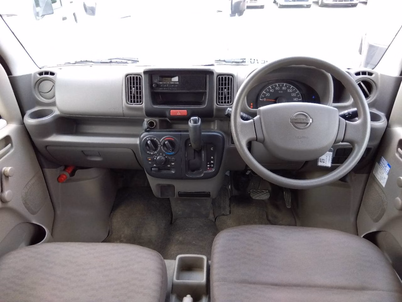 NISSAN NV100 CLIPPER