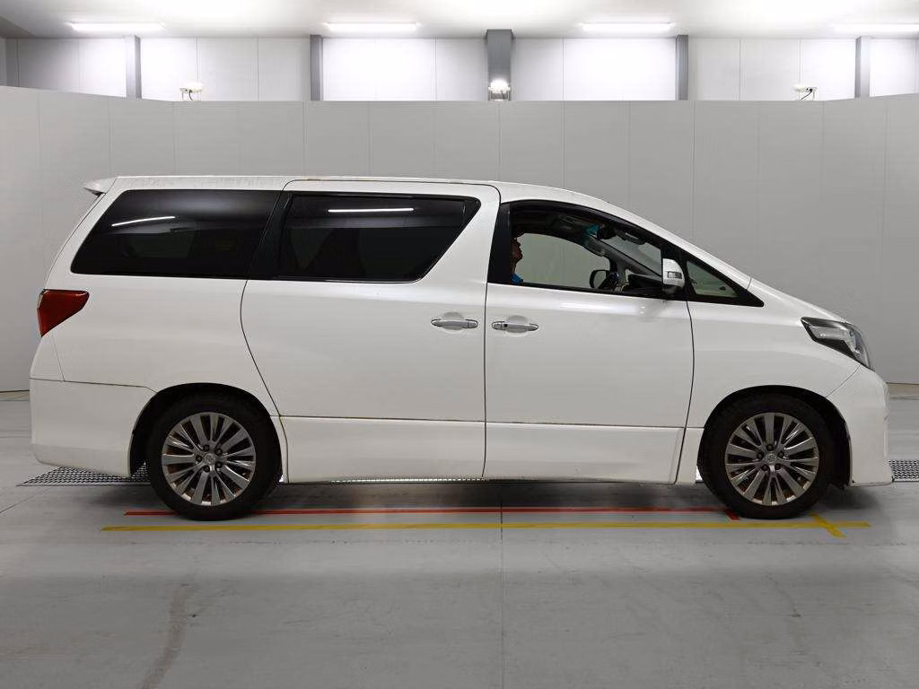 TOYOTA ALPHARD