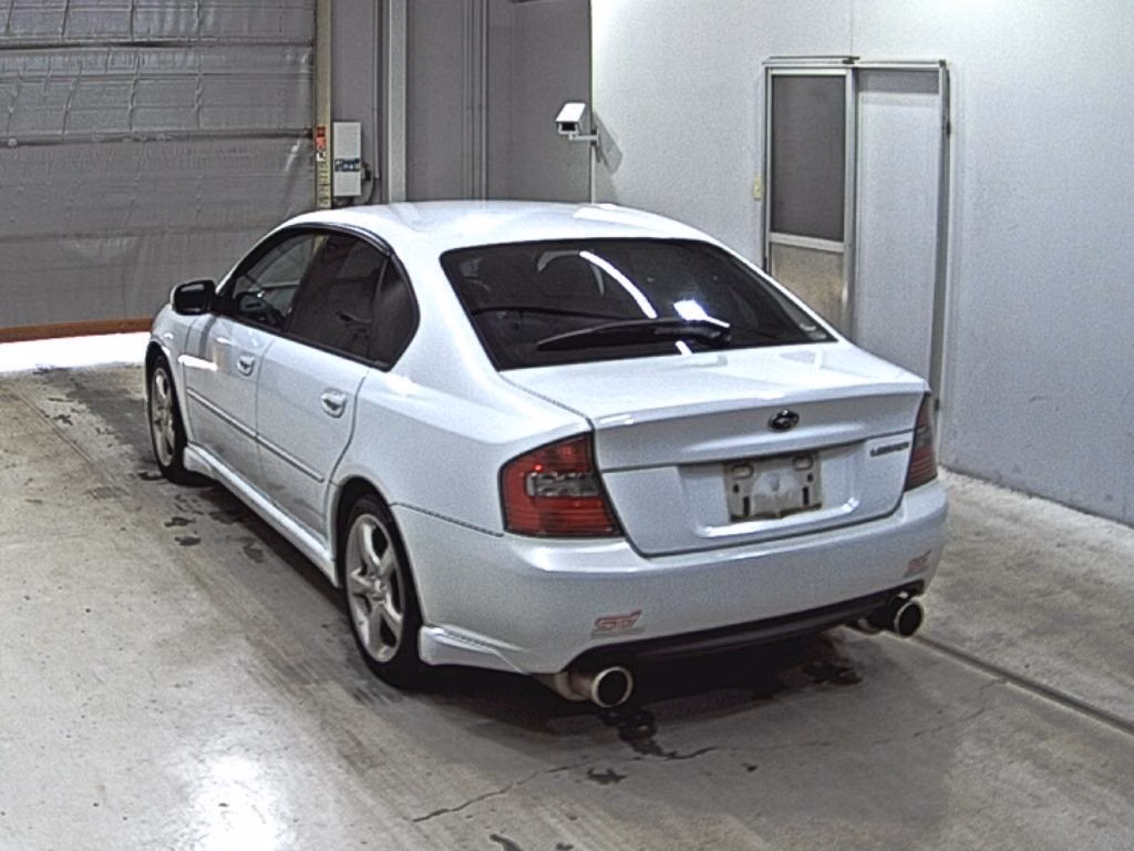 SUBARU LEGACY B4