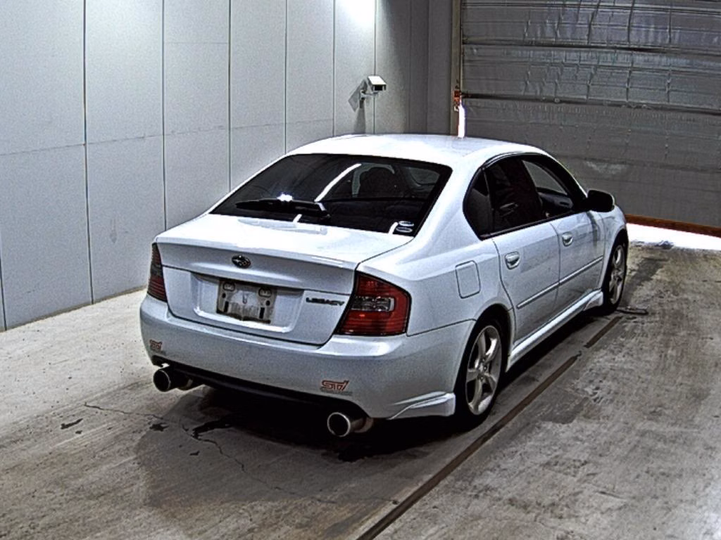 SUBARU LEGACY B4