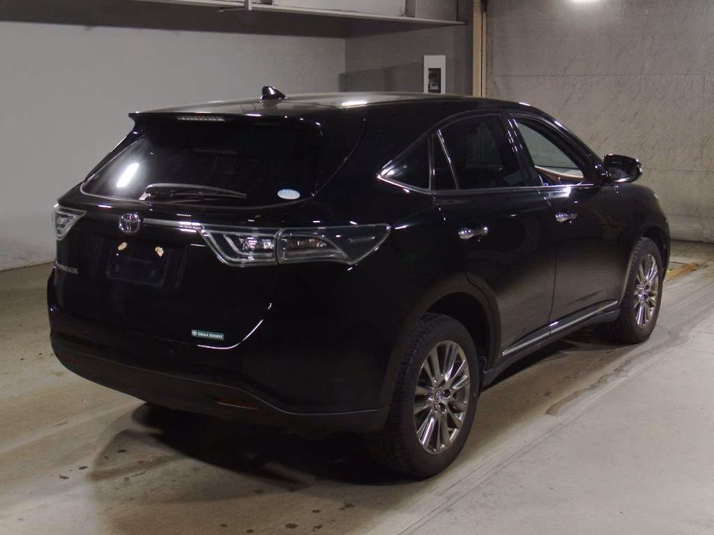 TOYOTA HARRIER