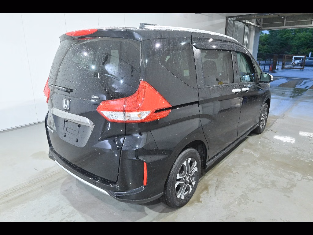 HONDA FREED+