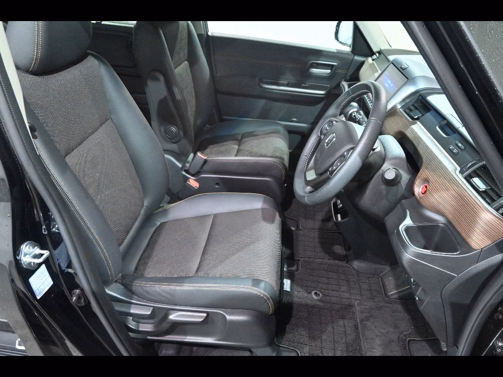 HONDA FREED+
