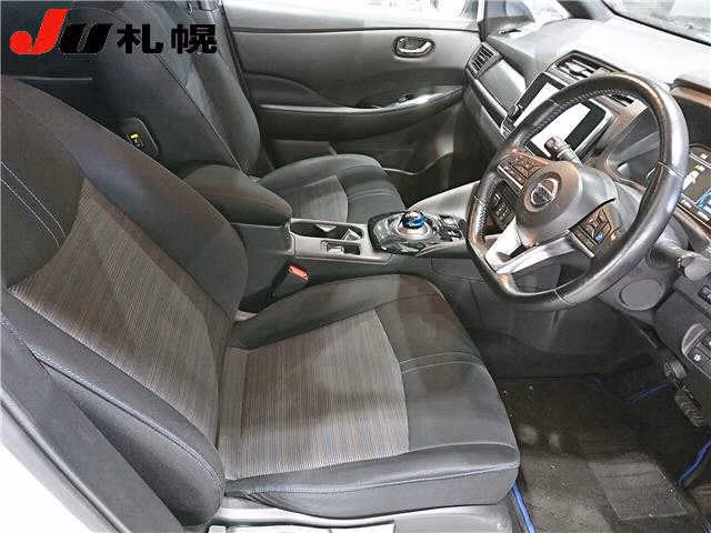 NISSAN LEAF
