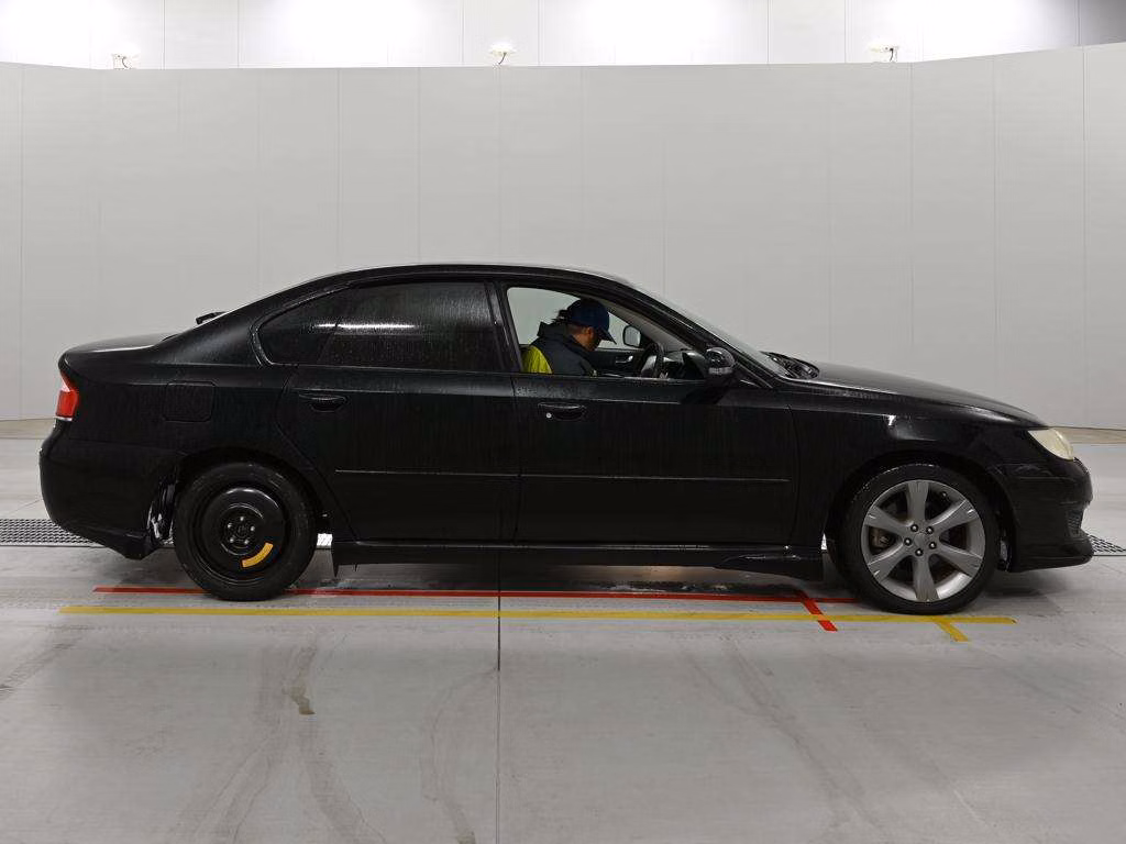 SUBARU LEGACY B4