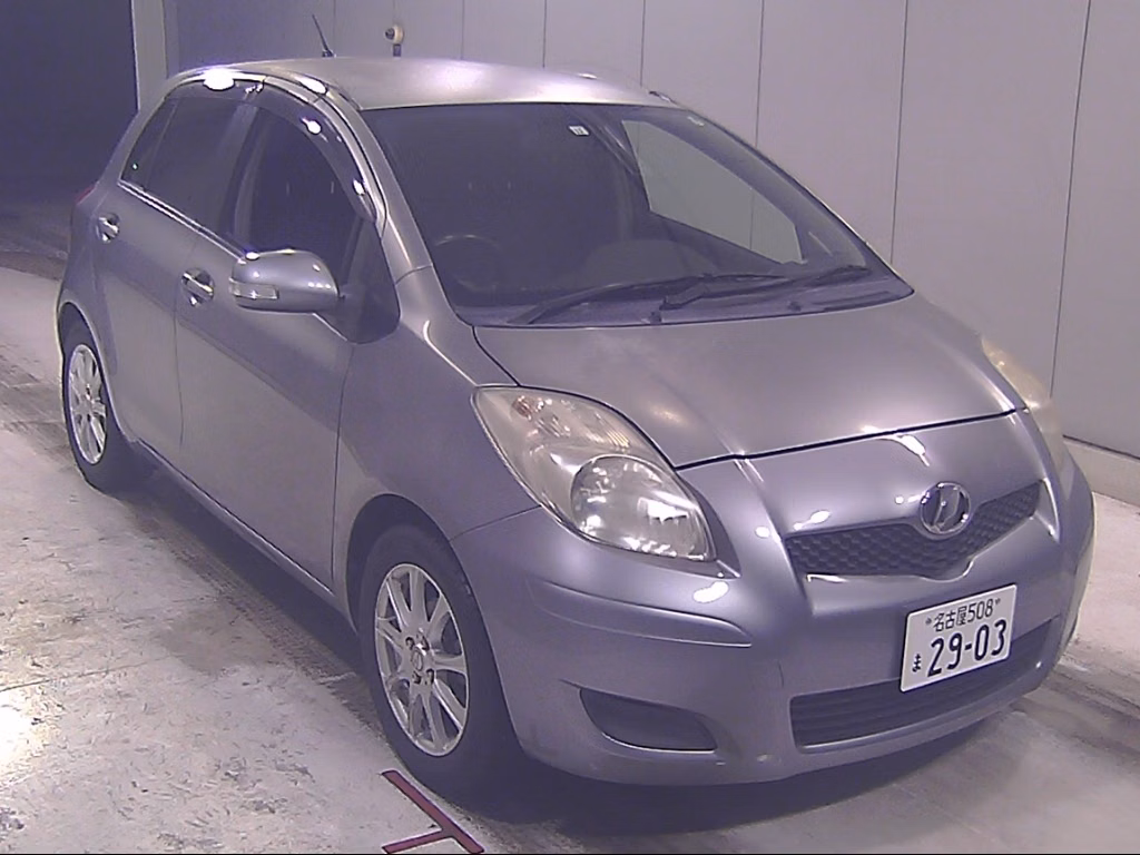 TOYOTA VITZ