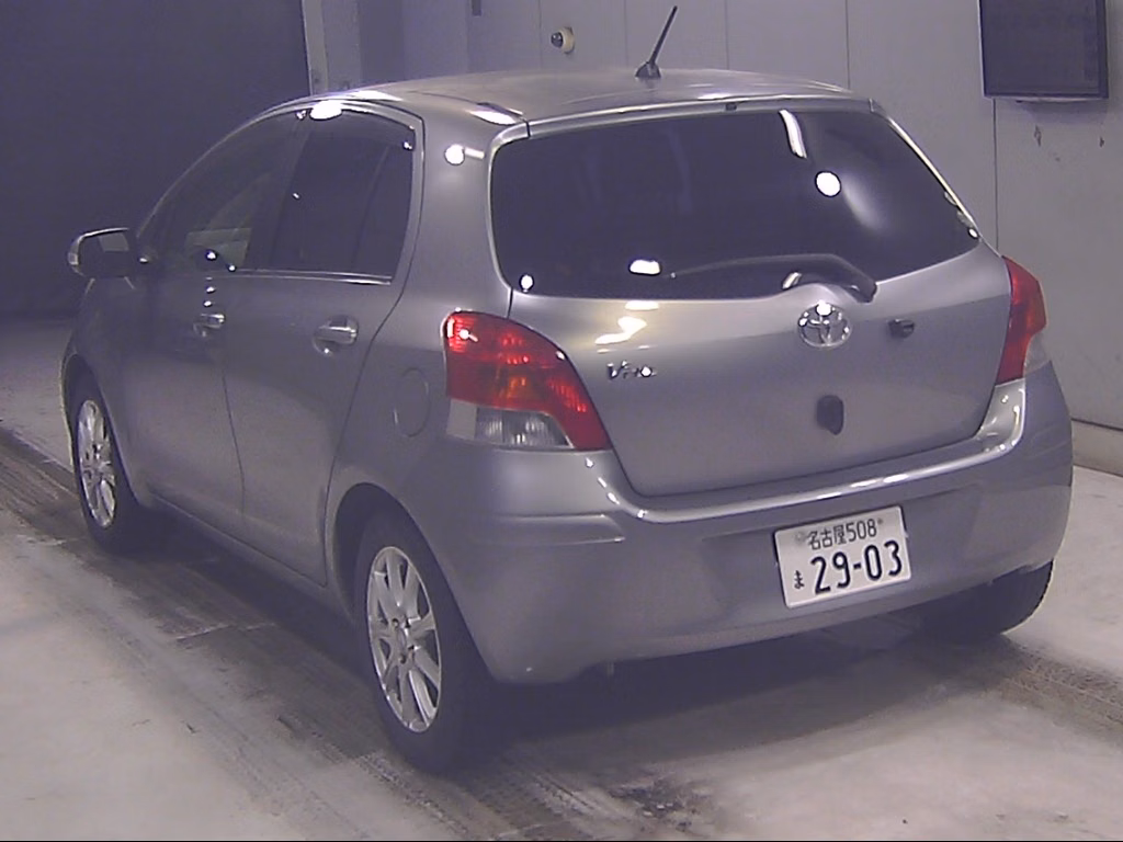TOYOTA VITZ