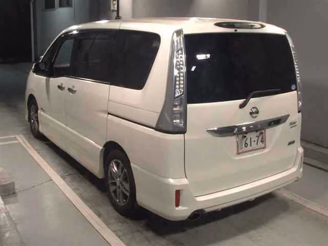 NISSAN SERENA