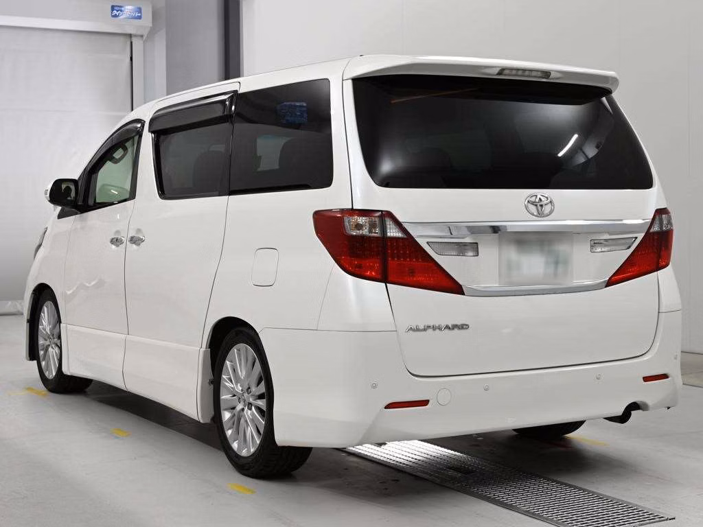 TOYOTA ALPHARD