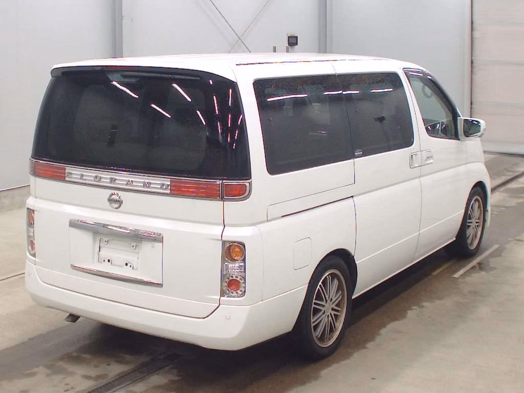 NISSAN ELGRAND