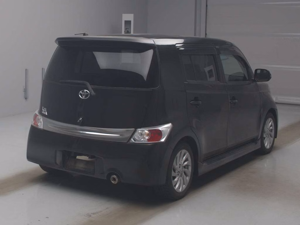 TOYOTA BB