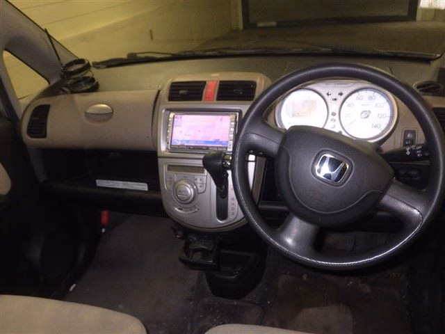 HONDA LIFE
