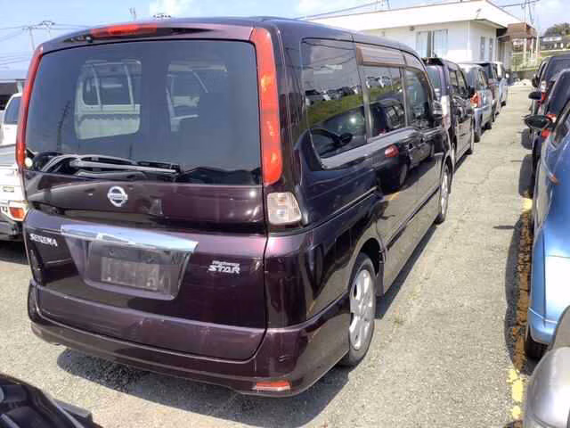 NISSAN SERENA