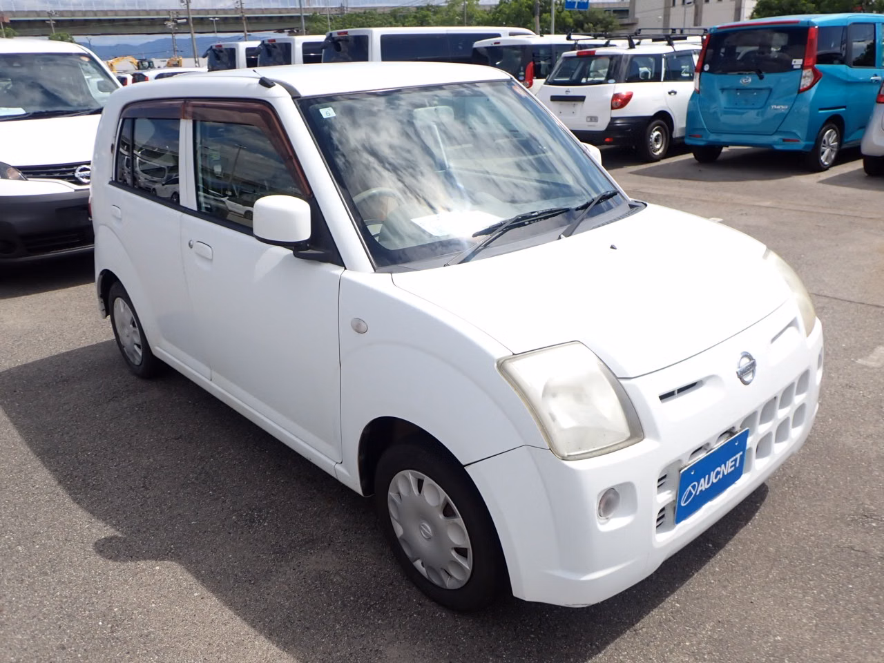 NISSAN PINO