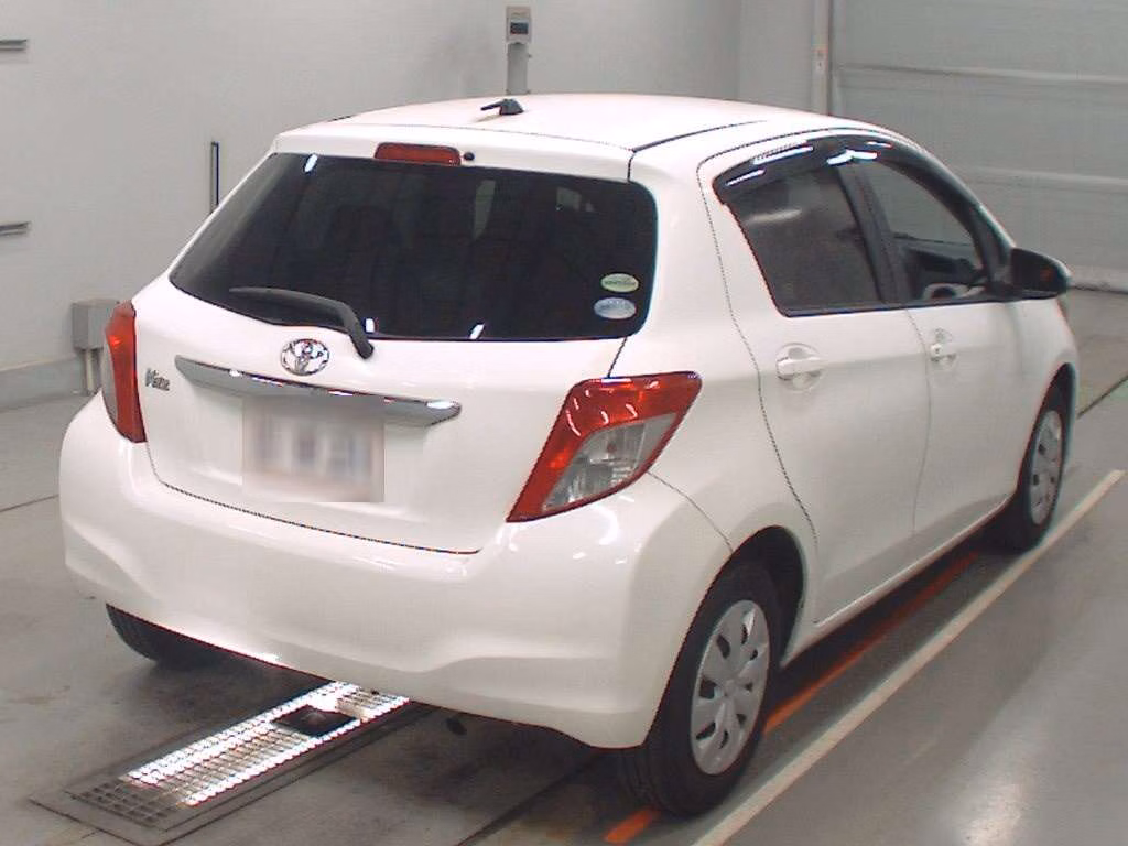 TOYOTA VITZ