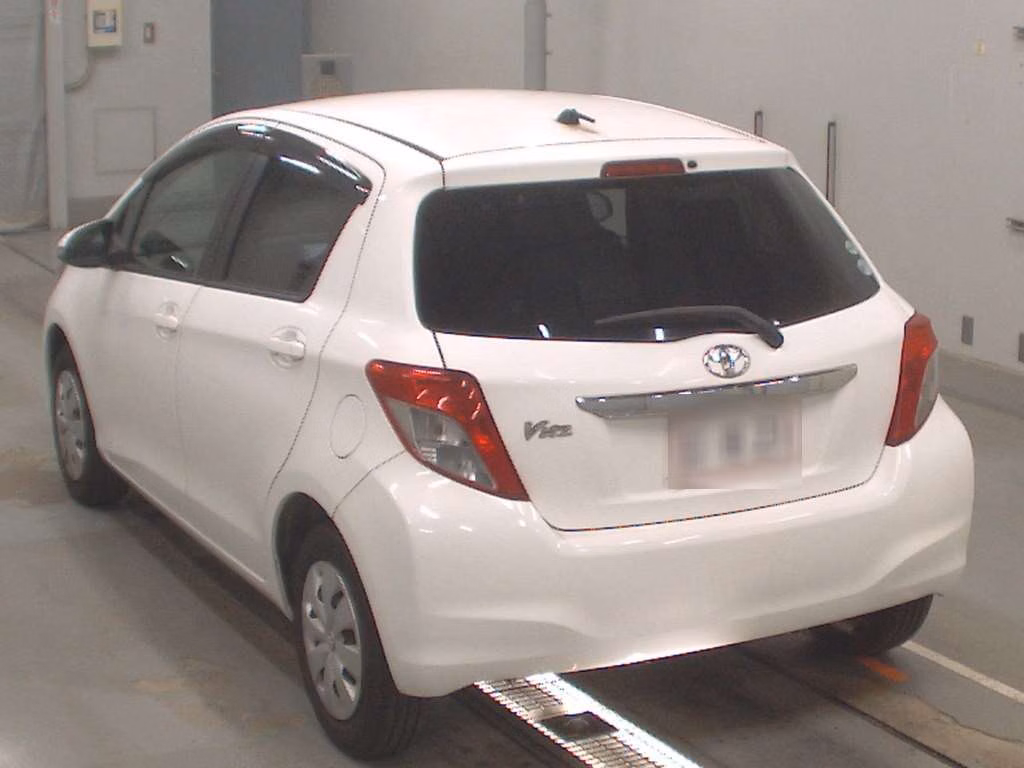 TOYOTA VITZ