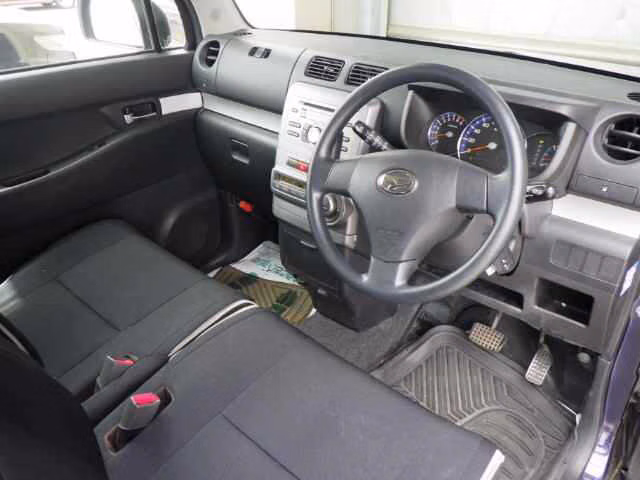 DAIHATSU MOVE CONTE