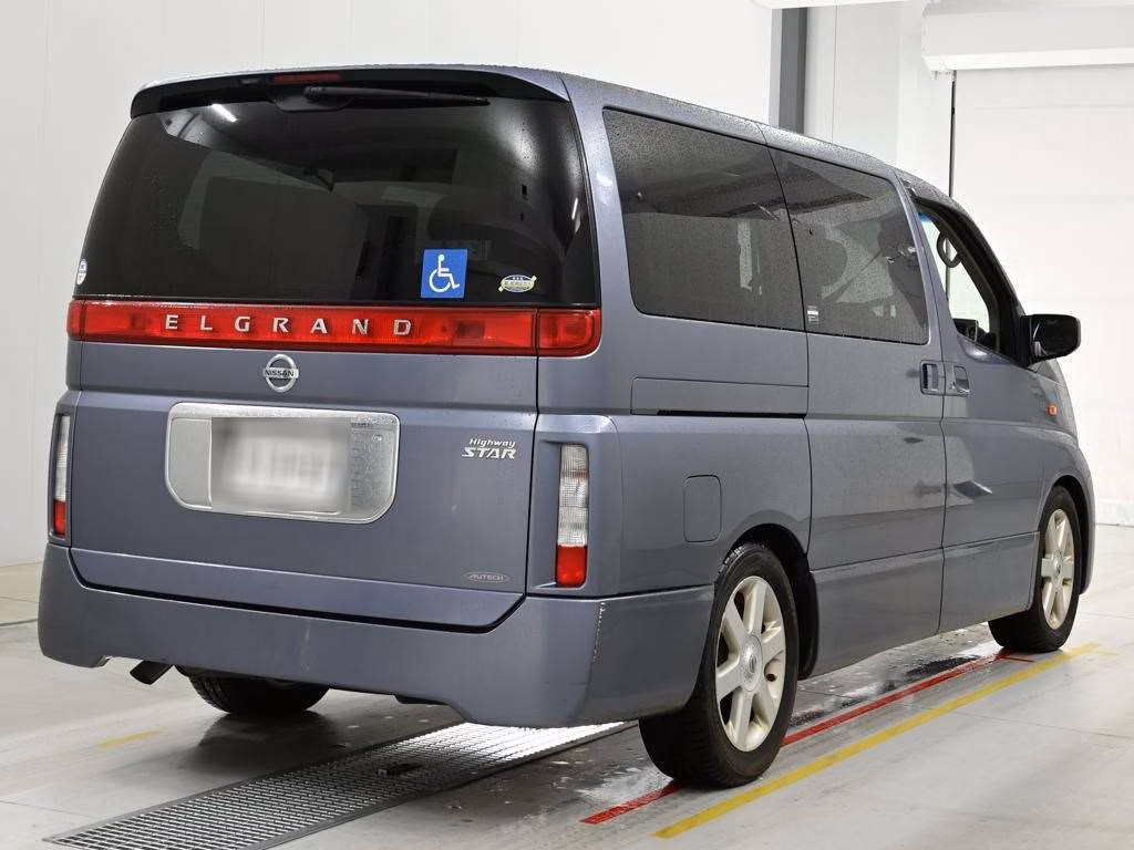 NISSAN ELGRAND