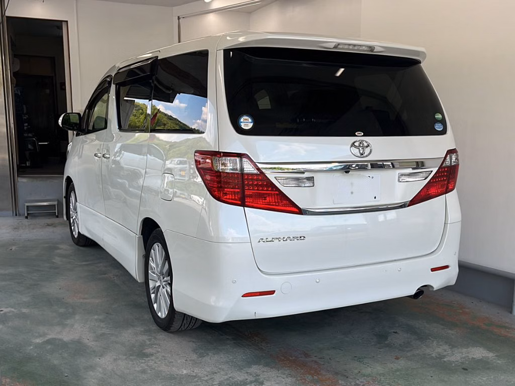 TOYOTA ALPHARD