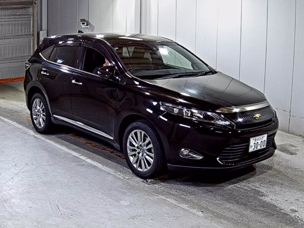 TOYOTA HARRIER