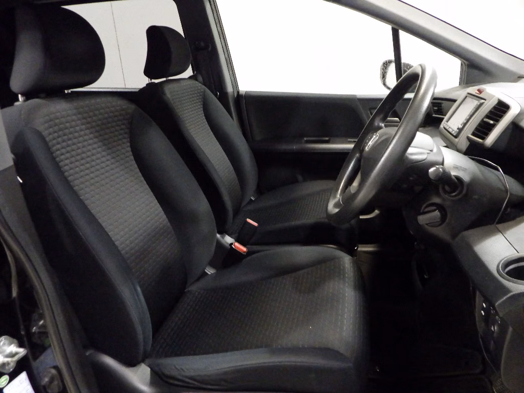 HONDA FREED SPIKE