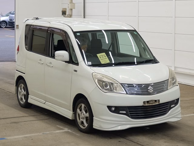 Suzuki Solio