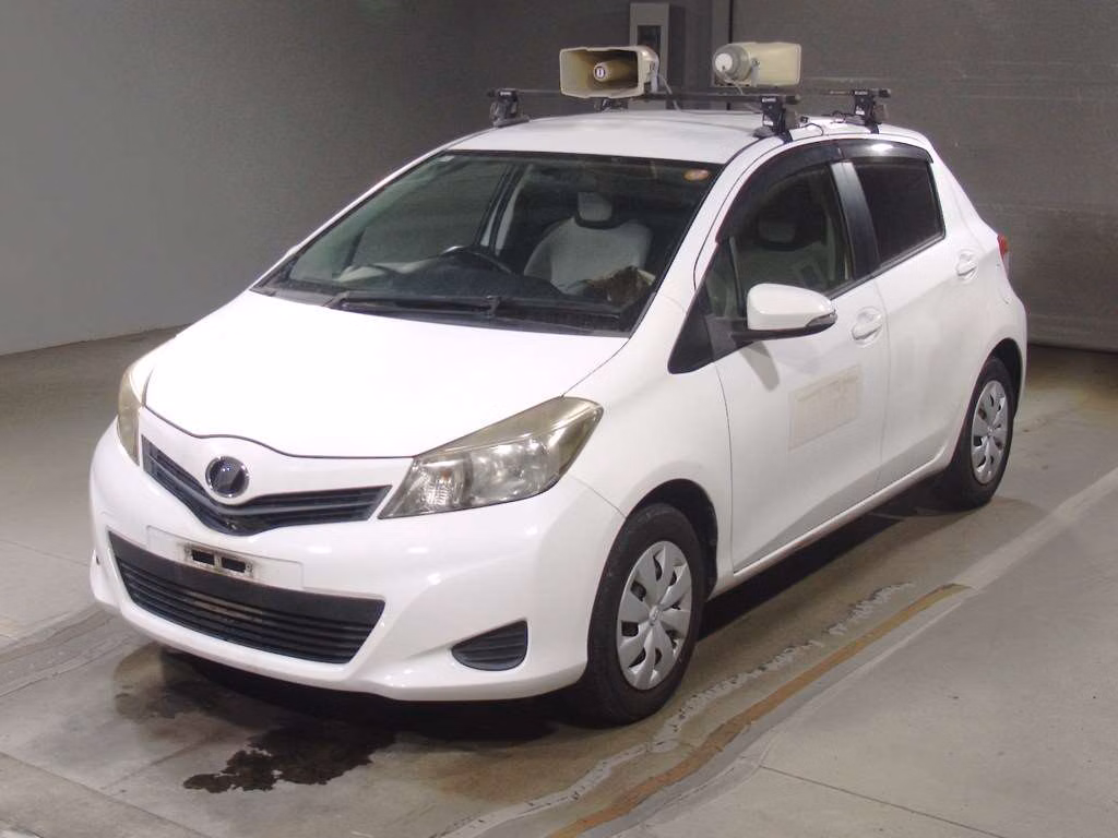 TOYOTA VITZ