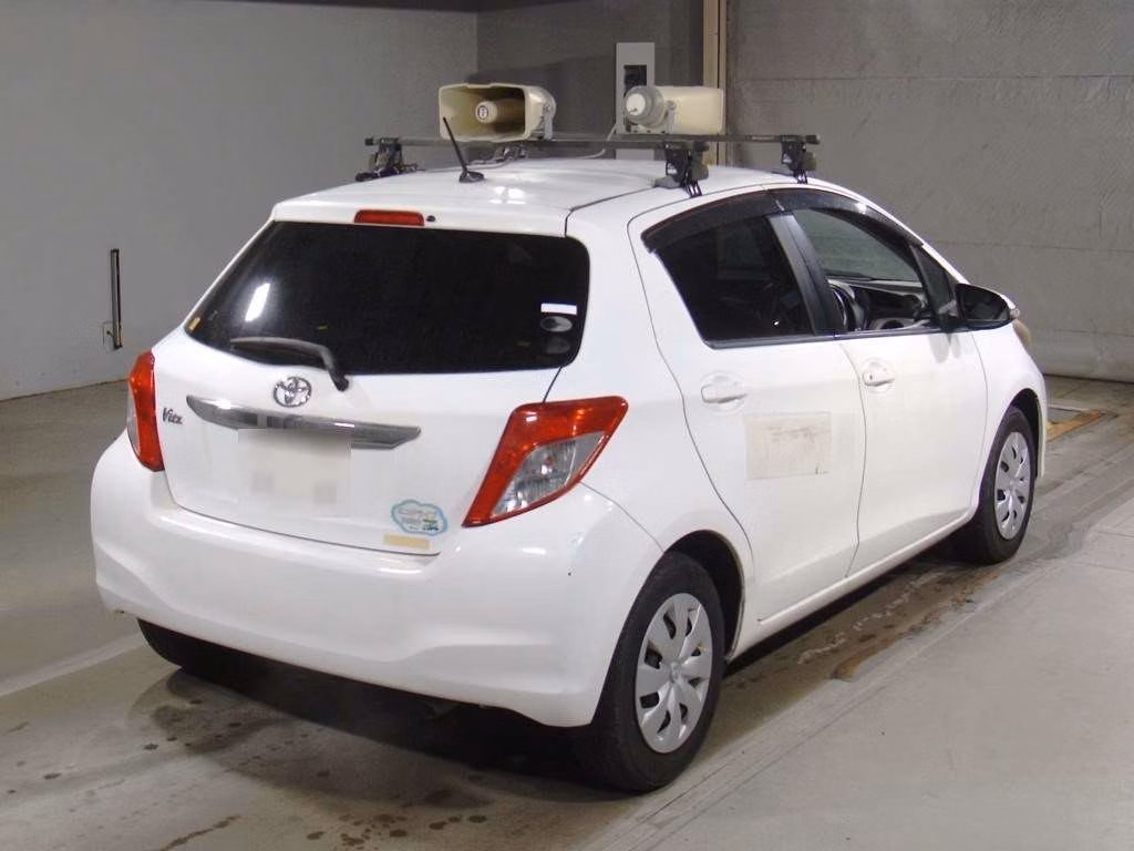 TOYOTA VITZ