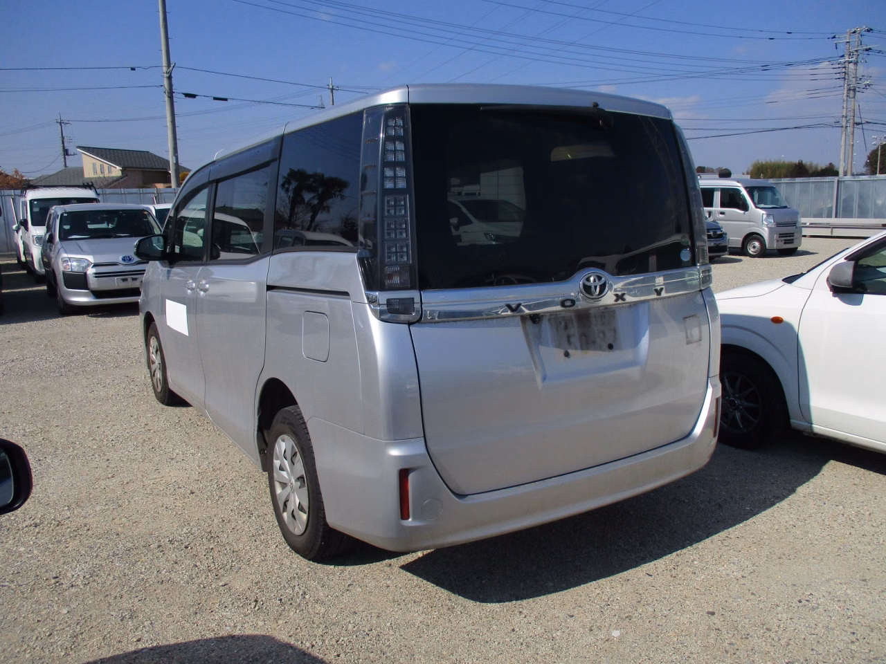 TOYOTA VOXY