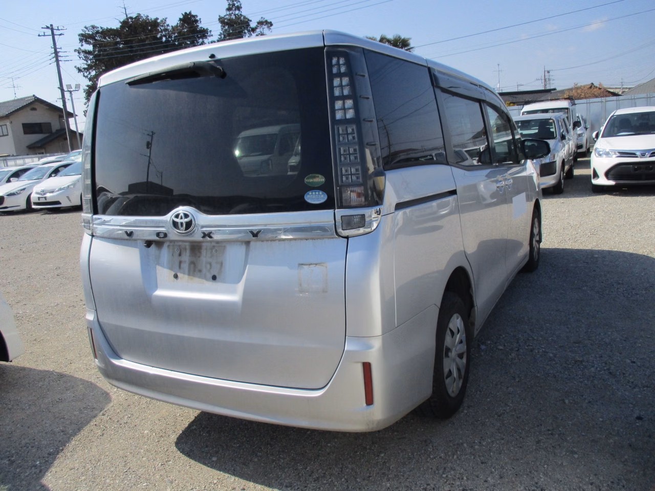 TOYOTA VOXY