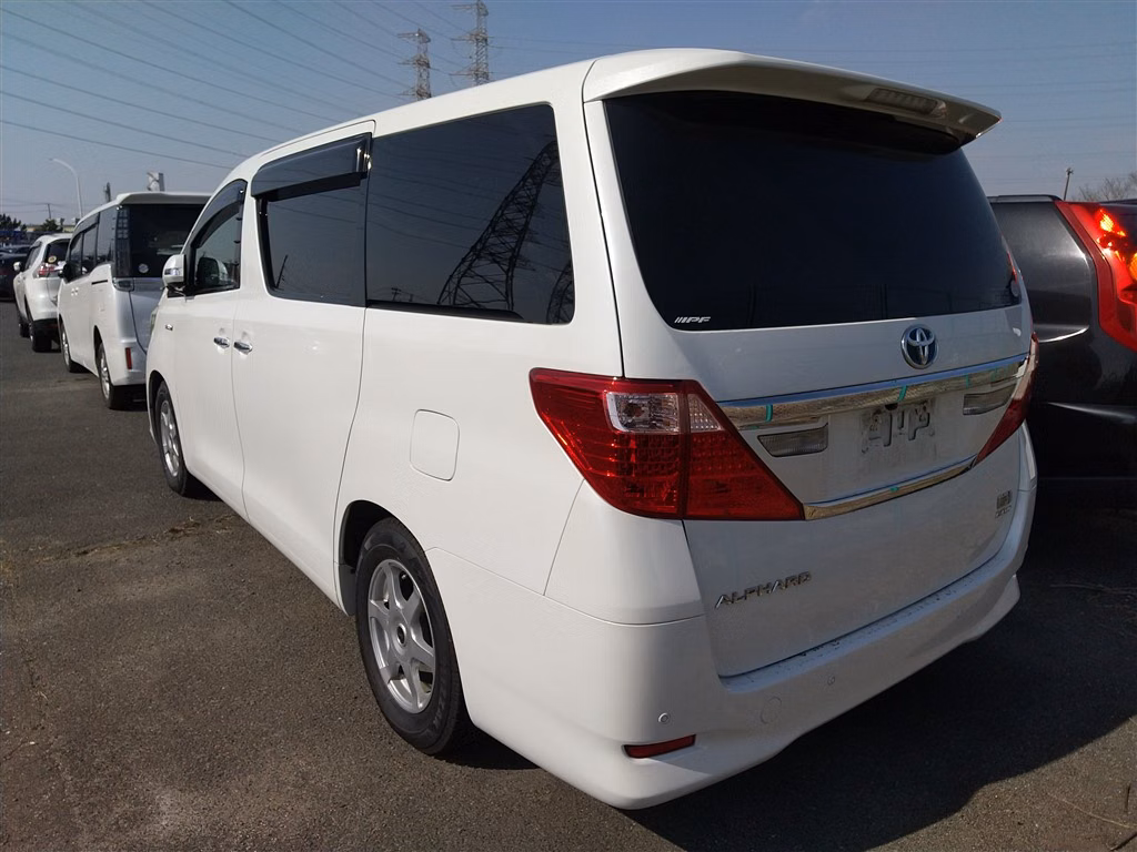 TOYOTA ALPHARD