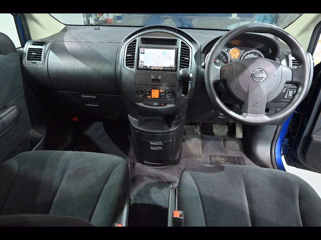 NISSAN LAFESTA