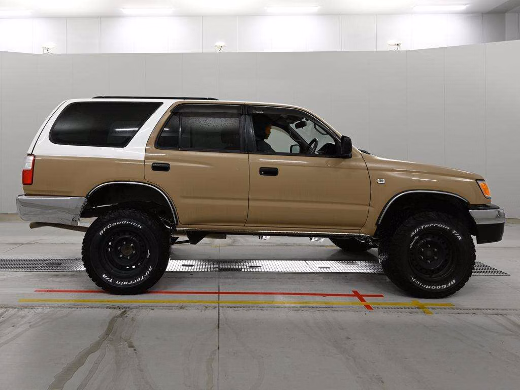 TOYOTA HILUX SURF