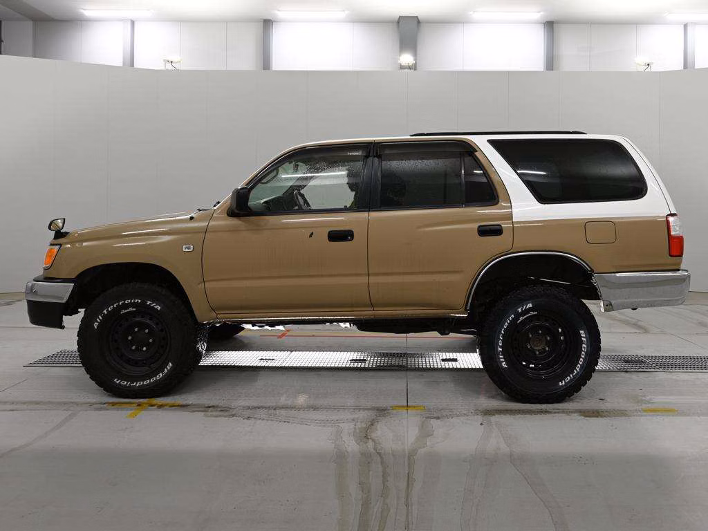 TOYOTA HILUX SURF