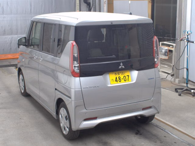 MITSUBISHI EK SPACE