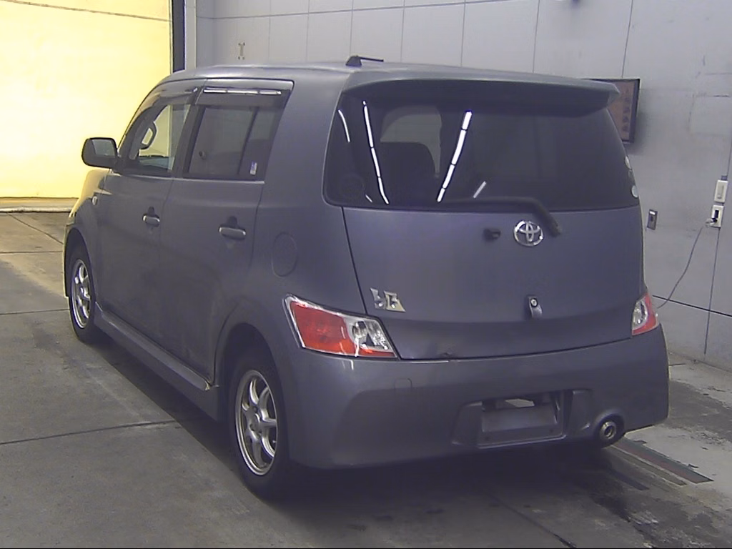 TOYOTA BB