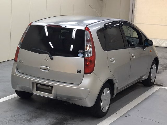 MITSUBISHI COLT