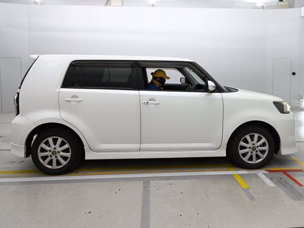 TOYOTA COROLLA RUMION