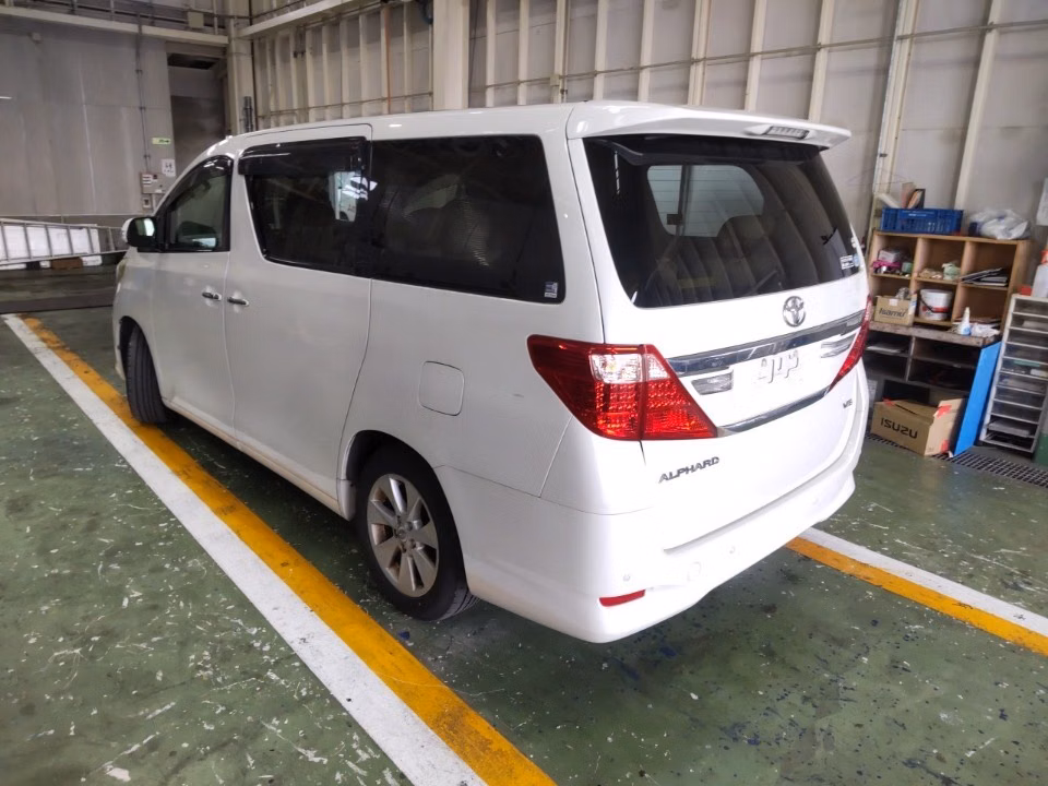 TOYOTA ALPHARD