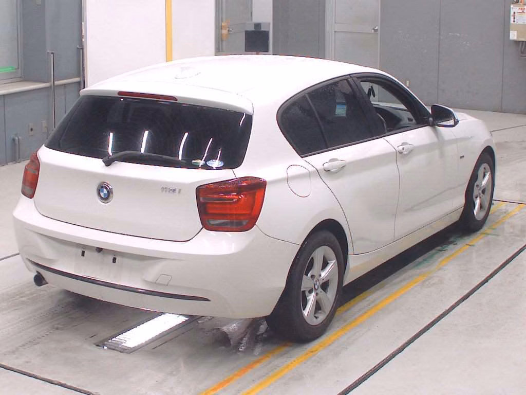 BMW 1-SERIES