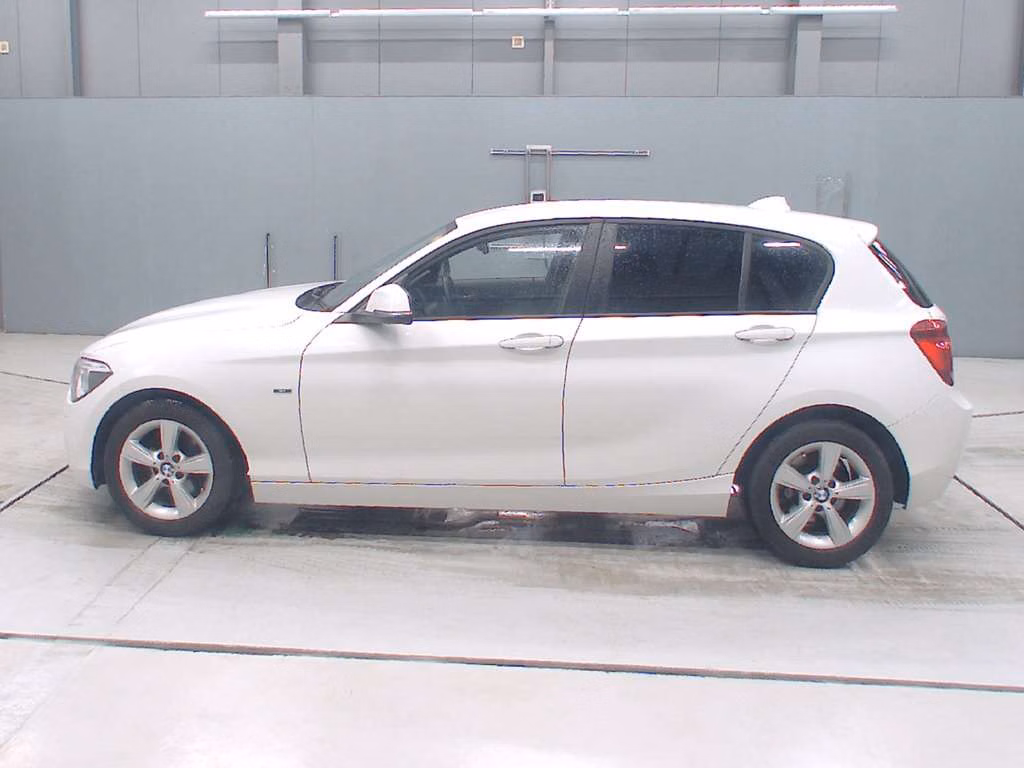BMW 1-SERIES