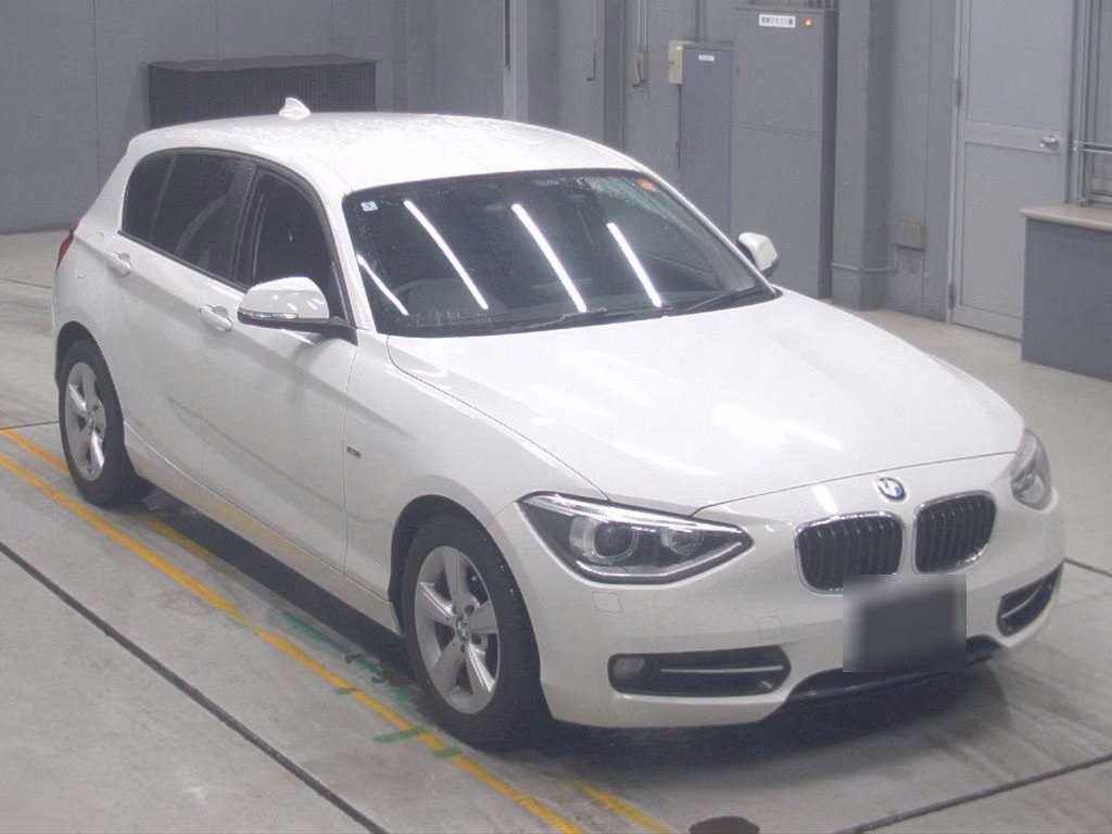 BMW 1-SERIES