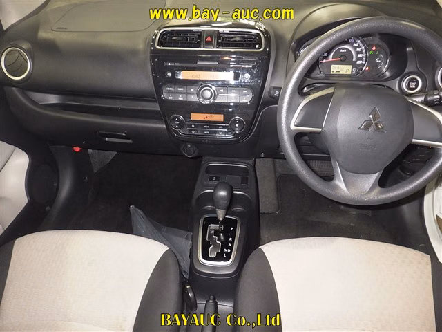 MITSUBISHI MIRAGE