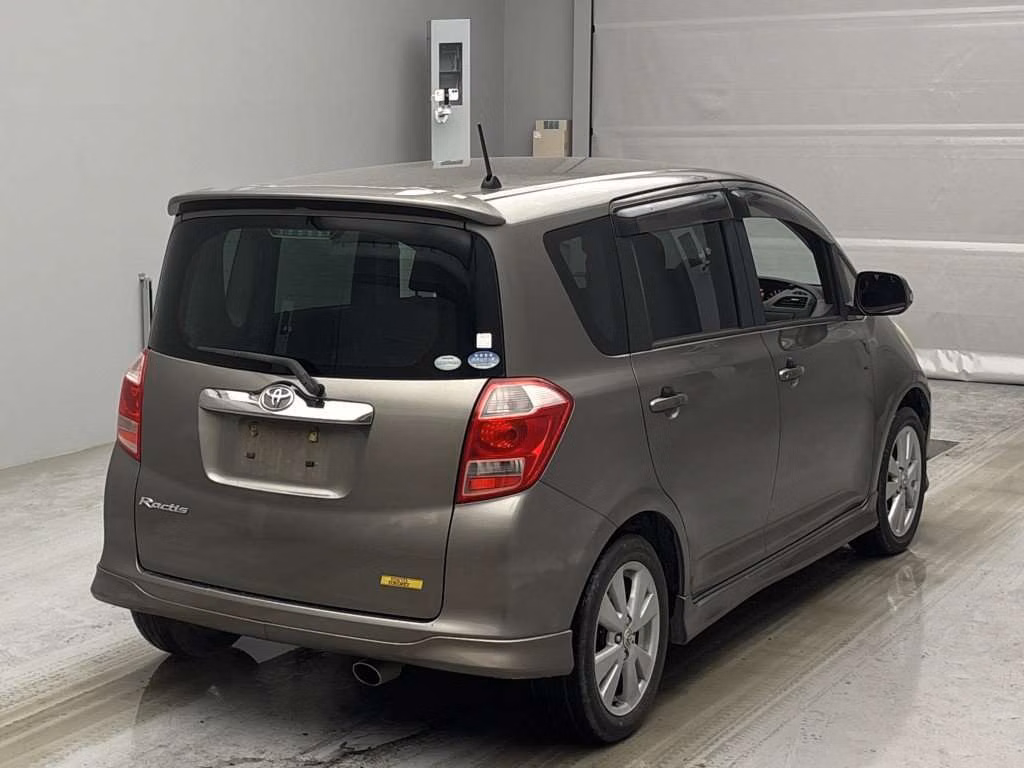 TOYOTA RACTIS