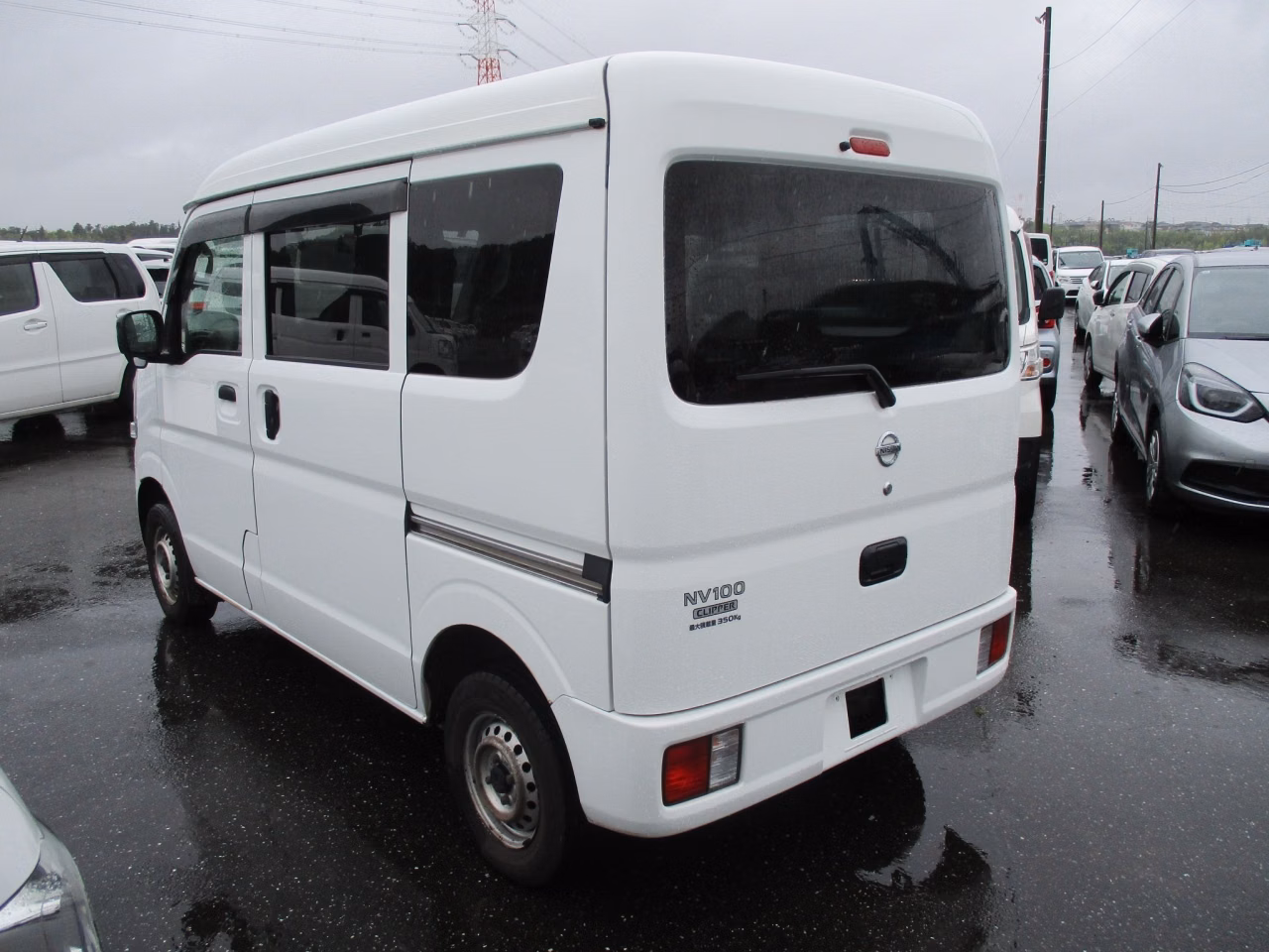 NISSAN NV100 CLIPPER